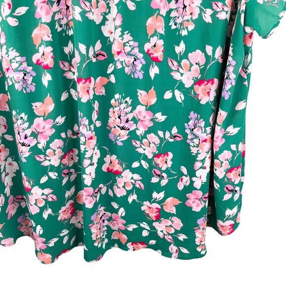 Torrid V-Neck Blouse Tunic Green Pink Floral 5 Spring - Picture 4 of 11